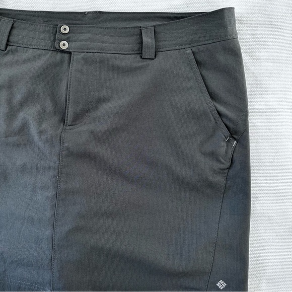 COLUMBIA Women's Omni Shade Gray Skorts Size 14 - Picture 4 of 14